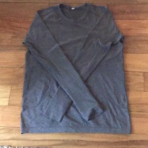 Lululemon long sleeve tee